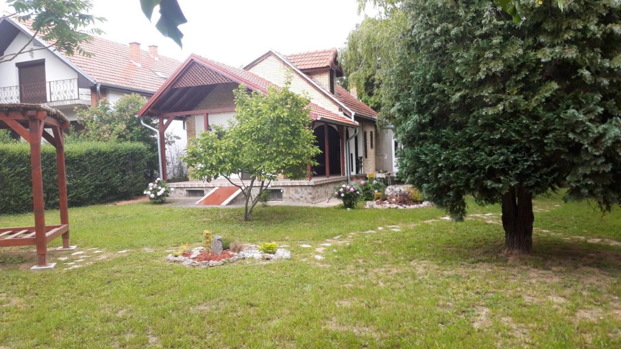 Iriski San Villa Irig Exterior photo